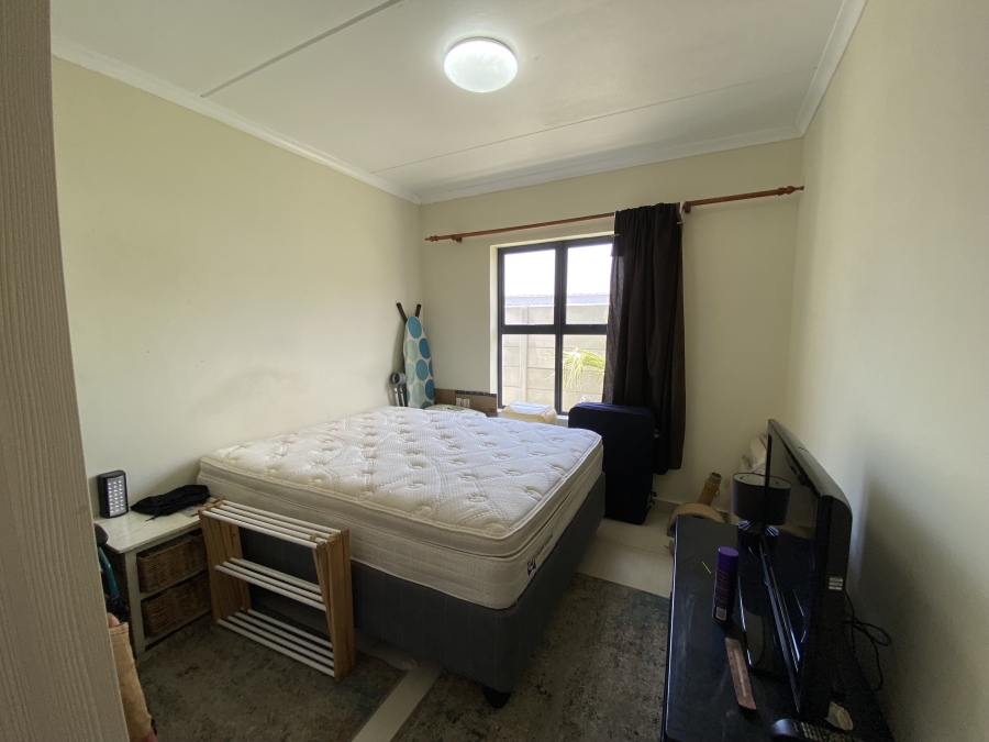To Let 2 Bedroom Property for Rent in Parklands East Western Cape